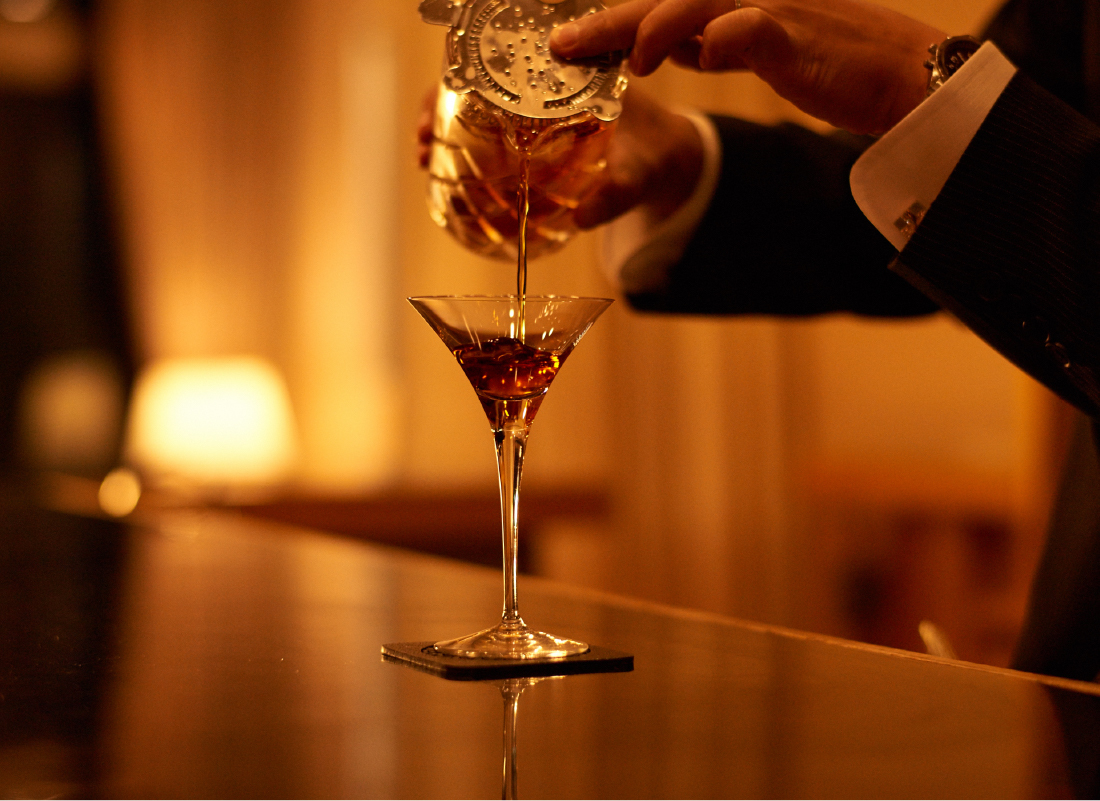 ラウンジバー「汐風」